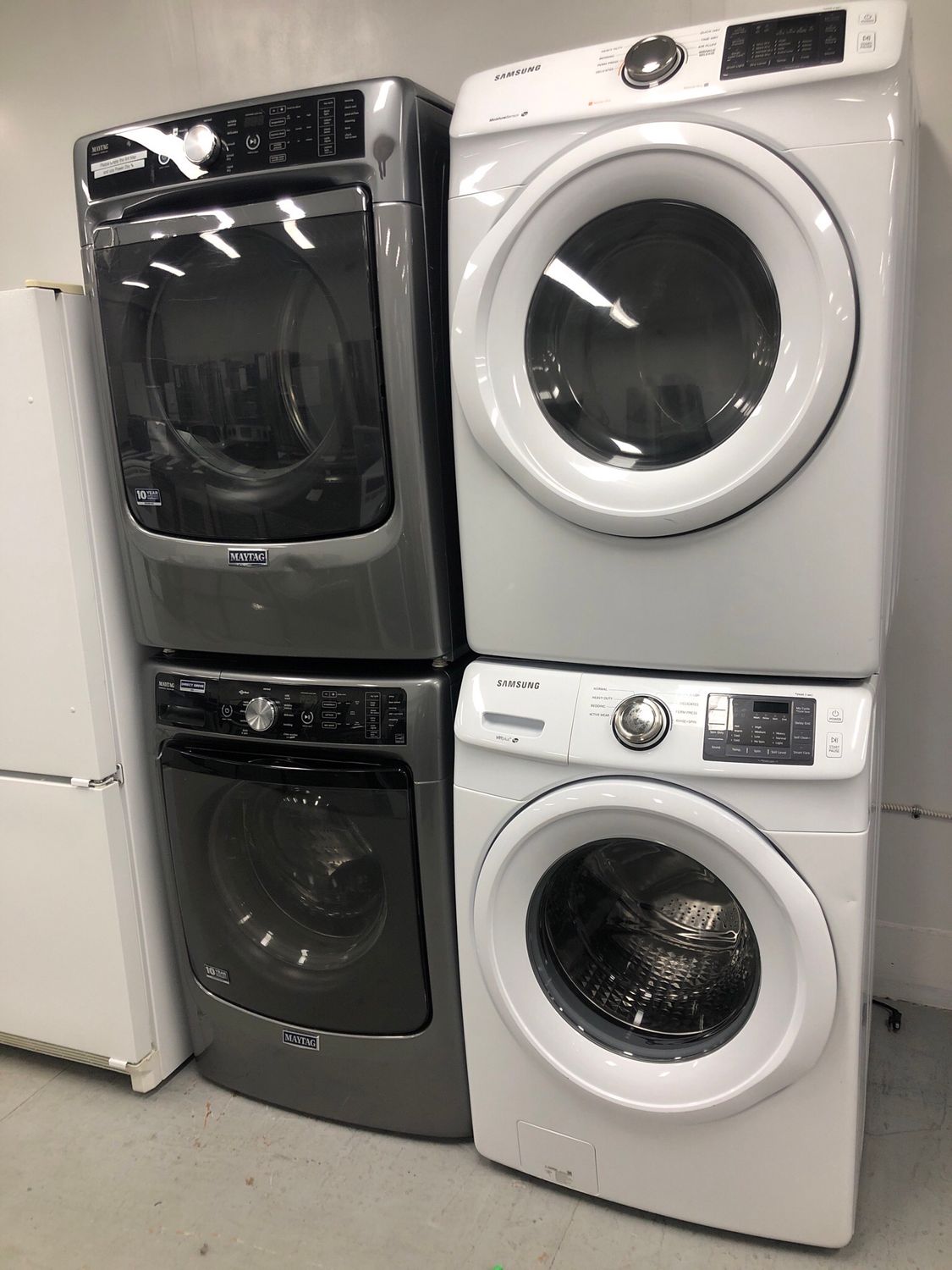 Samsung Front- Load Washer & Dryer Set WF45M5100AW/DV42H5000EW Samsung Front- Load Washer & Dryer Set WF45M5100AW/DV42H5000EW