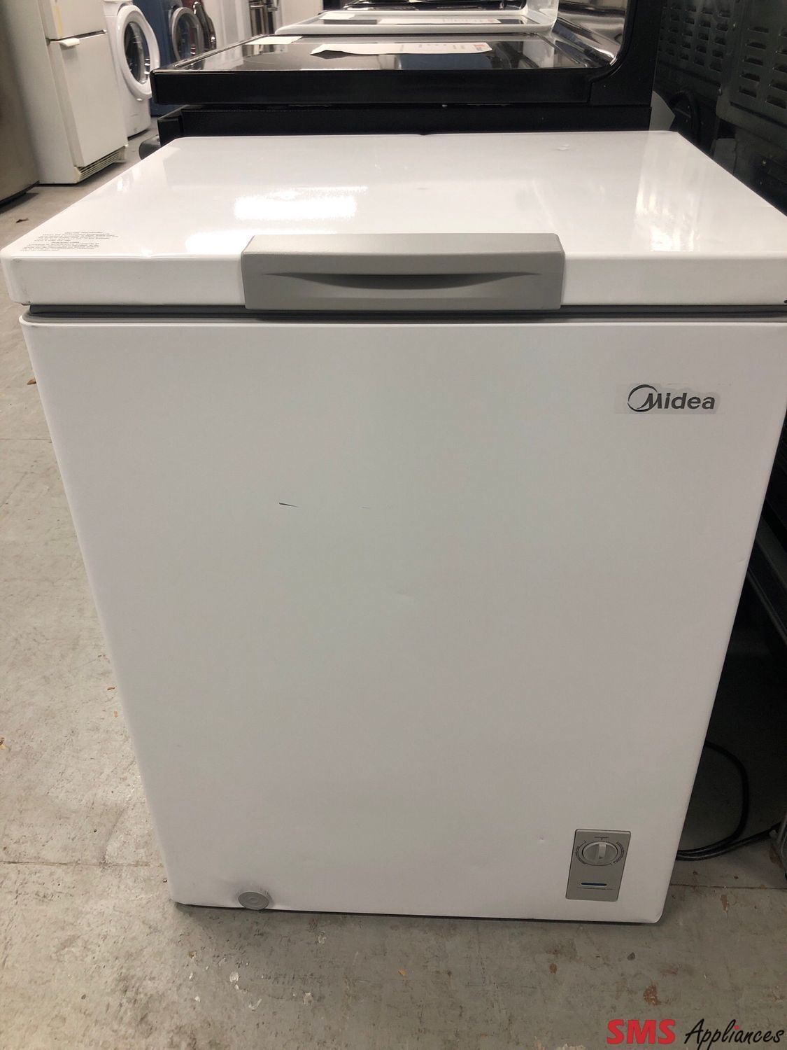 Midea 5.0 Cu.Ft  Chest Freezer MC05DPGCR1RCM