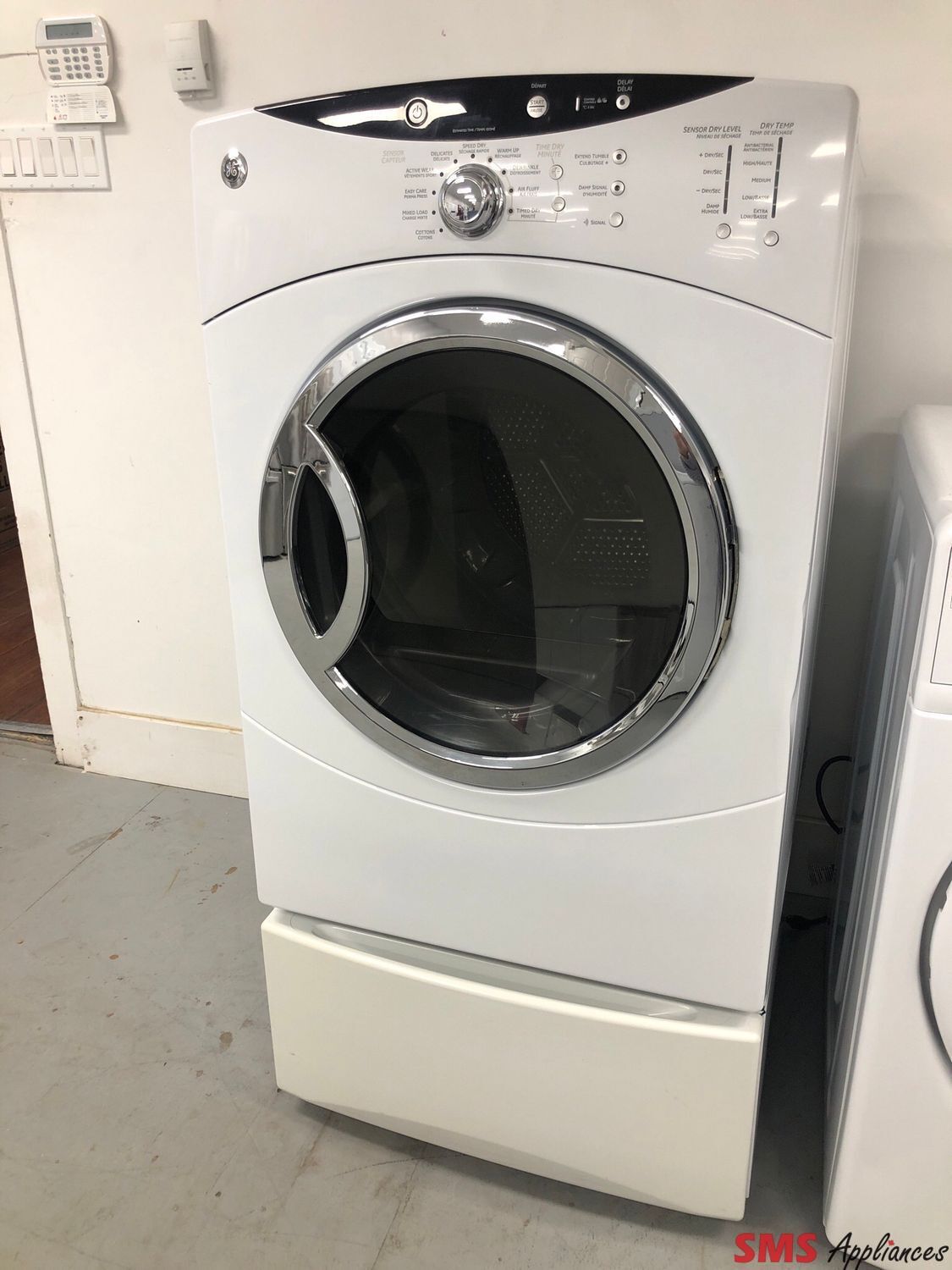 GE 7.0 Cu.Ft Front-Load Dryer with Pedestal PCVH640EJ1WW GE 7.0 Cu.Ft Front-Load Dryer with Pedestal PCVH640EJ1WW