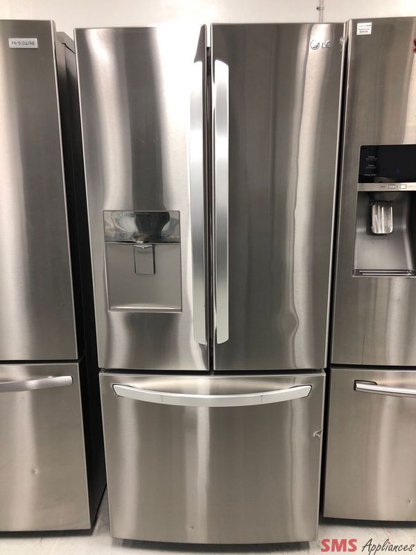 LG 30'' French Door Refrigerator LRFWS2200S LG 30'' French Door Refrigerator LRFWS2200S