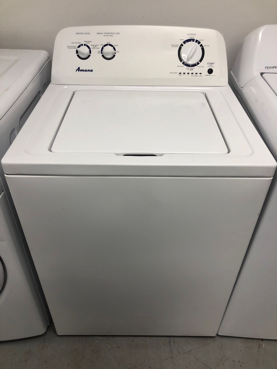 Amana 3.5 Cu.Ft Top-Load Washer NTW4516FW3 Amana 3.5 Cu.Ft Top-Load Washer NTW4516FW3