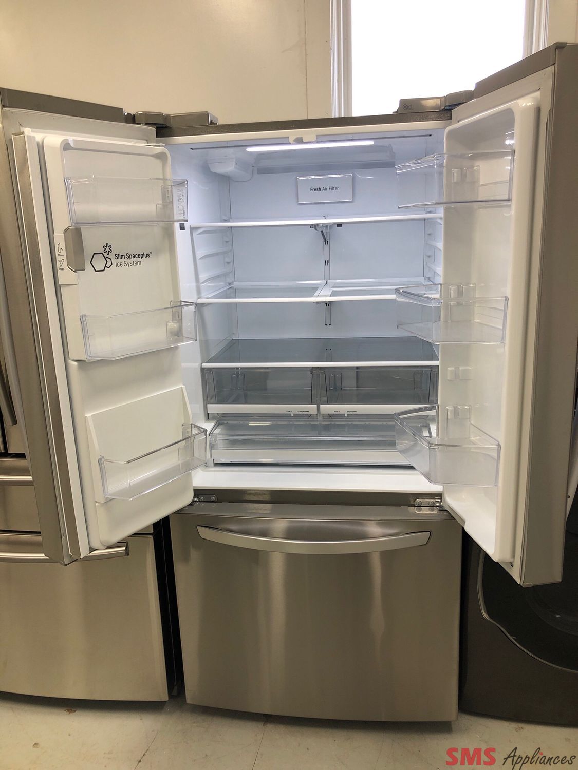 LG 33'' French Door Refrigerator  LRFXS2503S