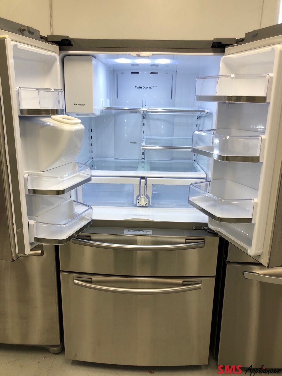 Samsung 33'' French Door Refrigerator RF25HMEDBSR