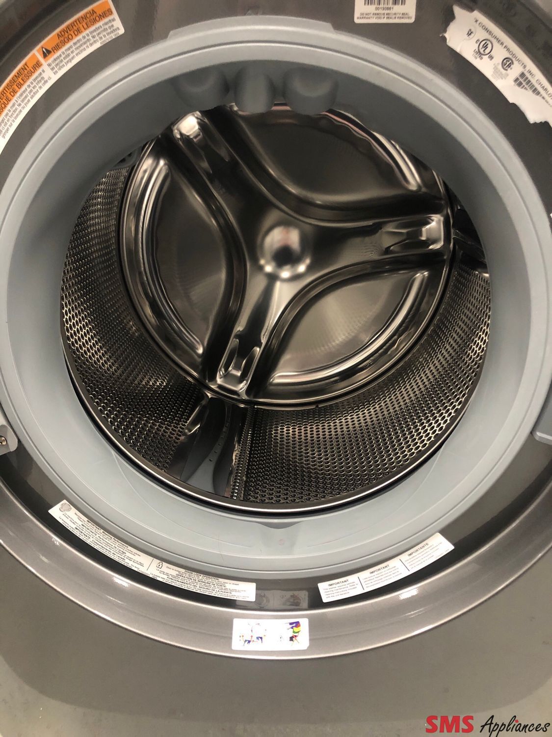 Open Box-Scratch & Dent Electrolux 5.2 Cu.Ft Front-Load Washer ELFW7637AT