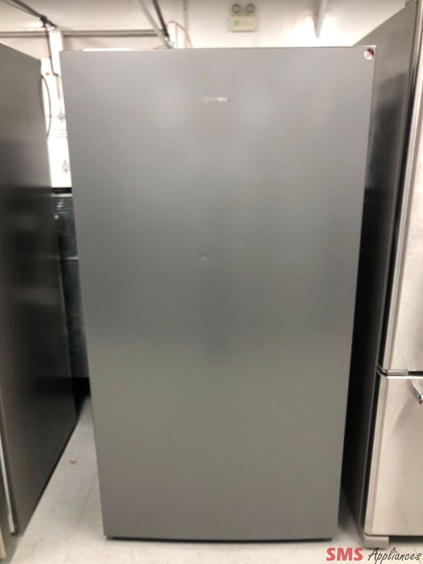 Open Box-Scratch and Dent Hisense Convertible Upright Freezer / Fridge HFU171N1AVE