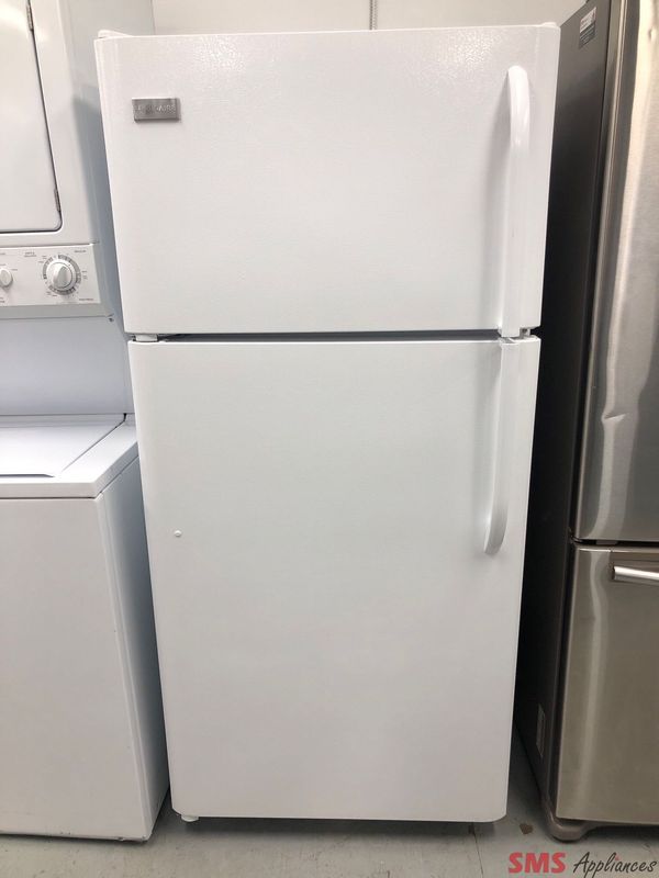 Frigidaire 30'' Top-Freezer Refrigerator FFHT1826LW2
