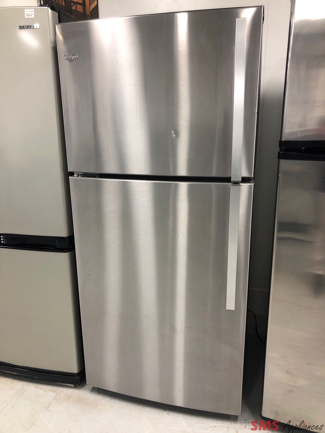 Whirlpool 30'' Top-Freezer Refrigerator WRT549SZDM00