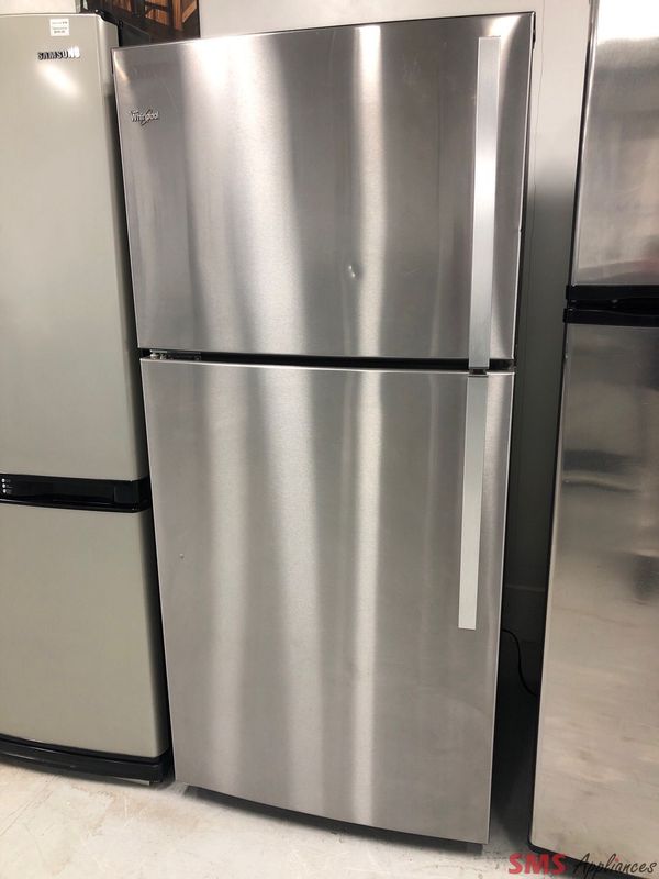 Whirlpool 30'' Top-Freezer Refrigerator WRT549SZDM00