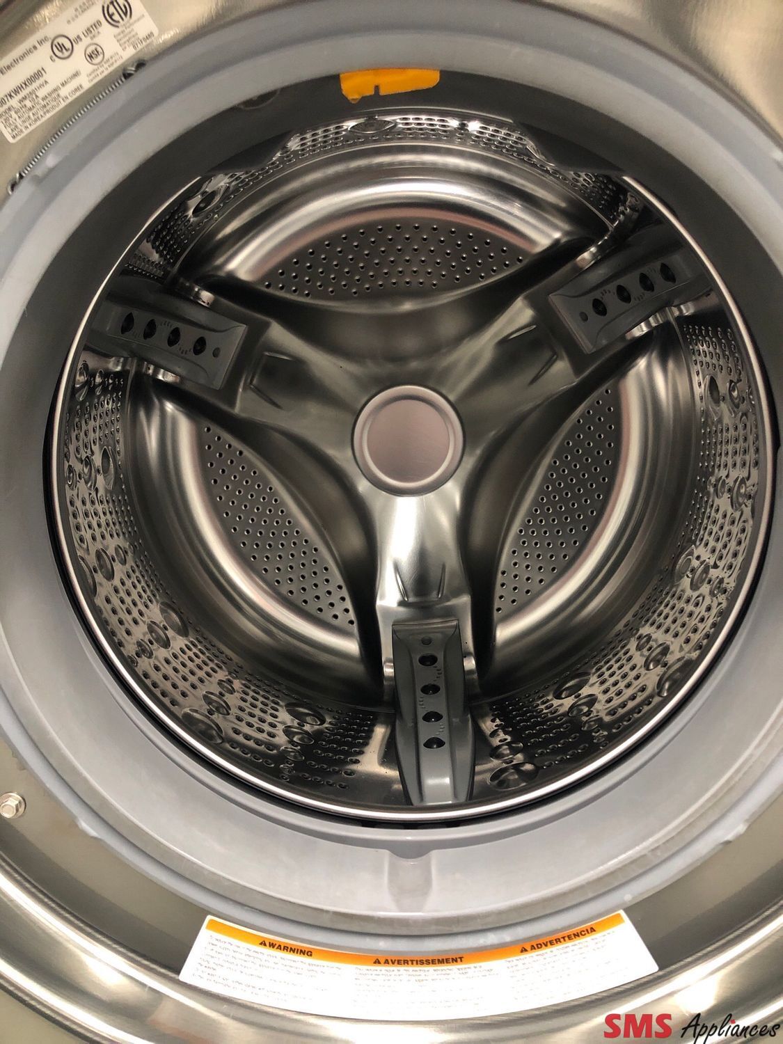 LG 4.2 Cu.Ft Front-Load Washer WM2501HVA