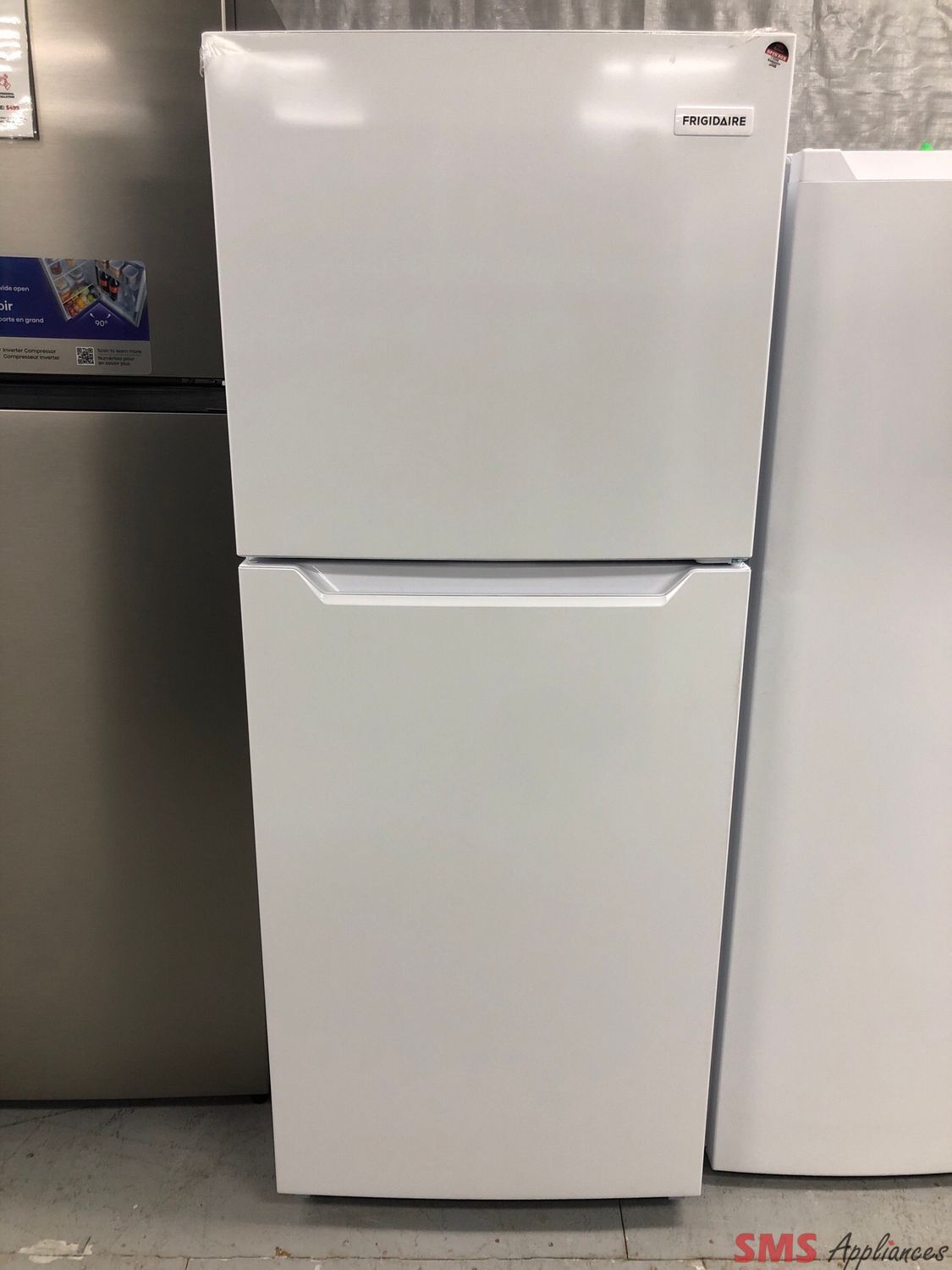 Open Box-Scratch and Dent Frigidaire 24”Top-Freezer Refrigerator FFET1222UW