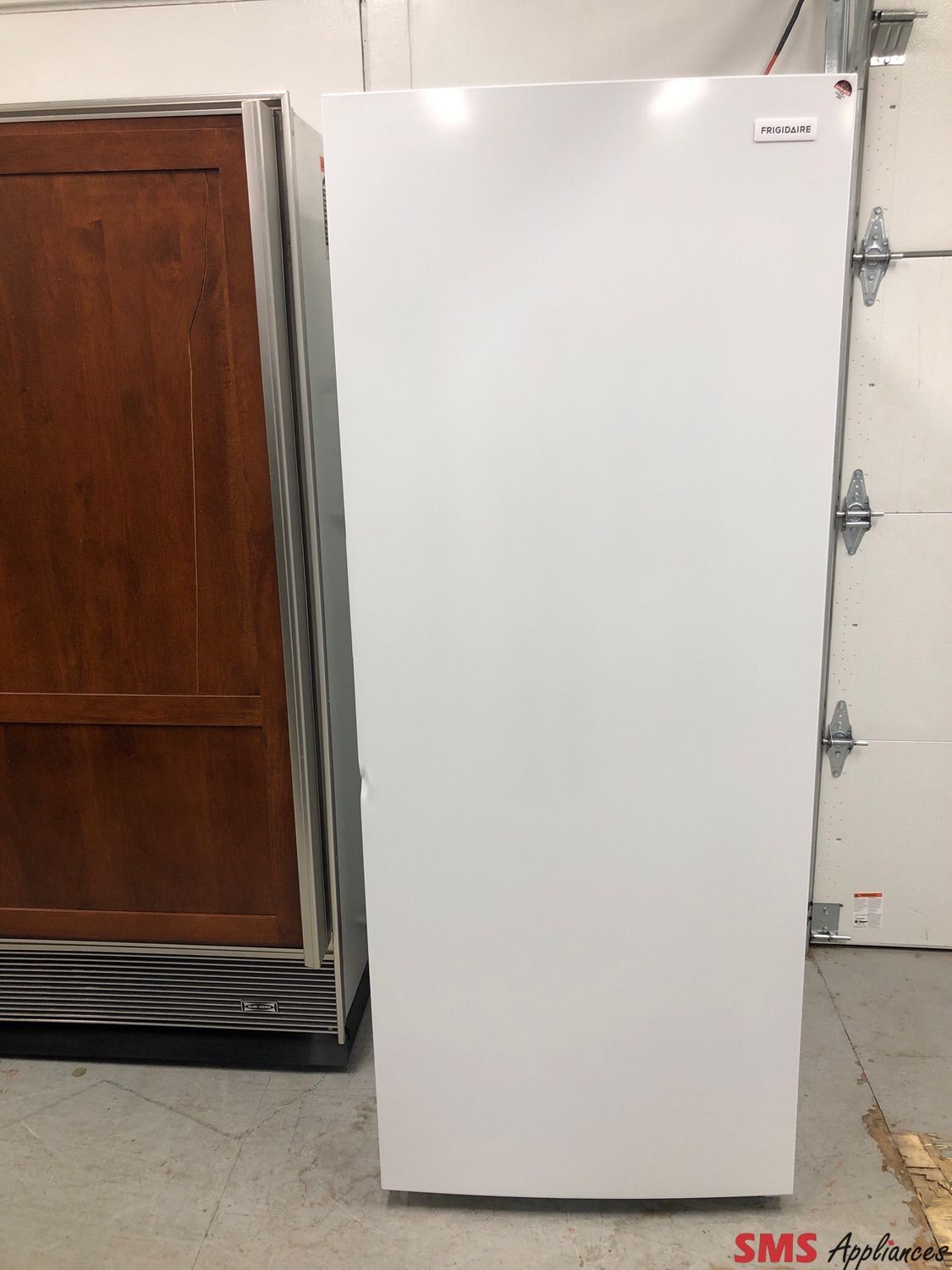 Open Box-Scratch and Dent Frigidaire 18.0 Cu.Ft Convertible Fridge/Freezer FFUE1826AW