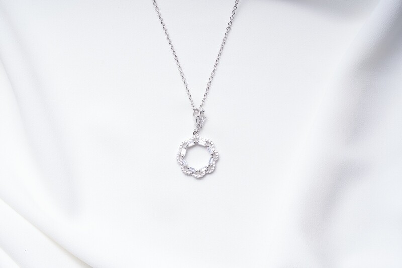 Fleur Necklace
