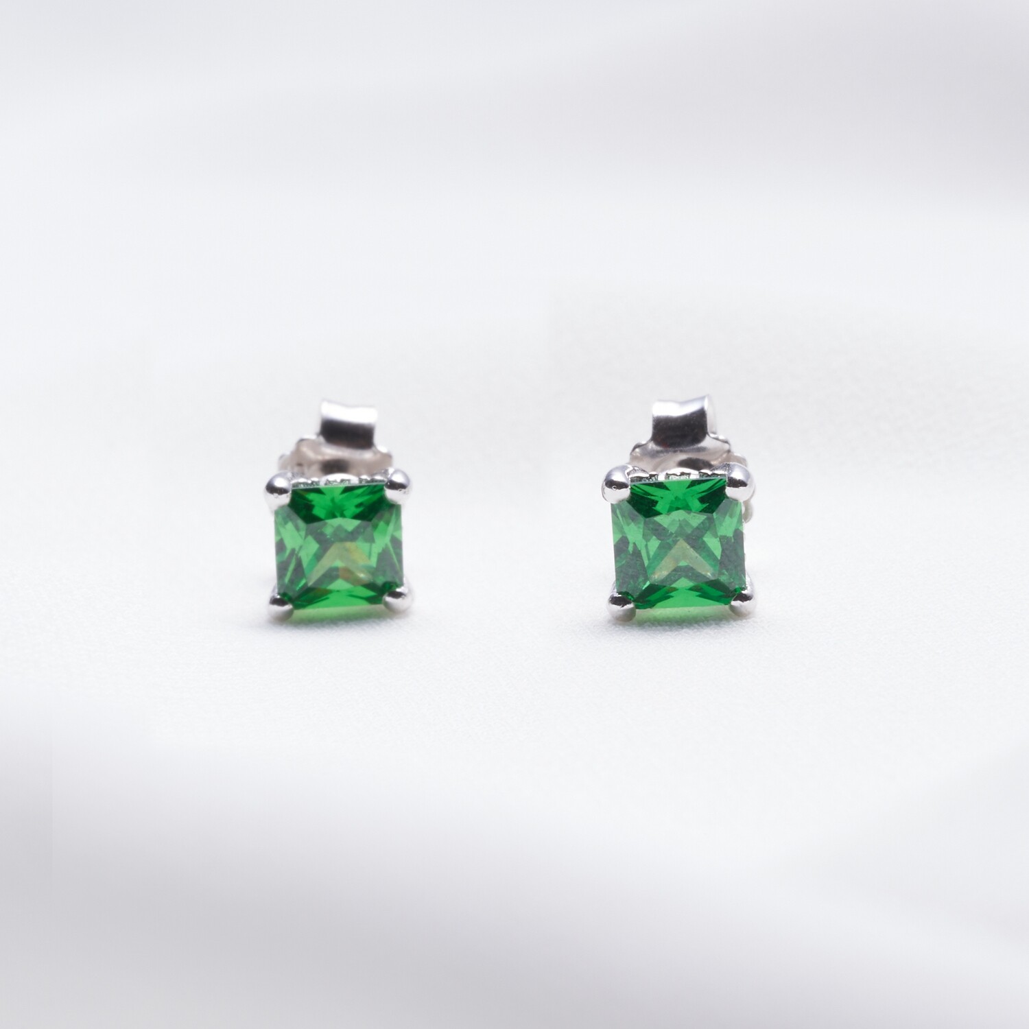 Senrose Green Studs