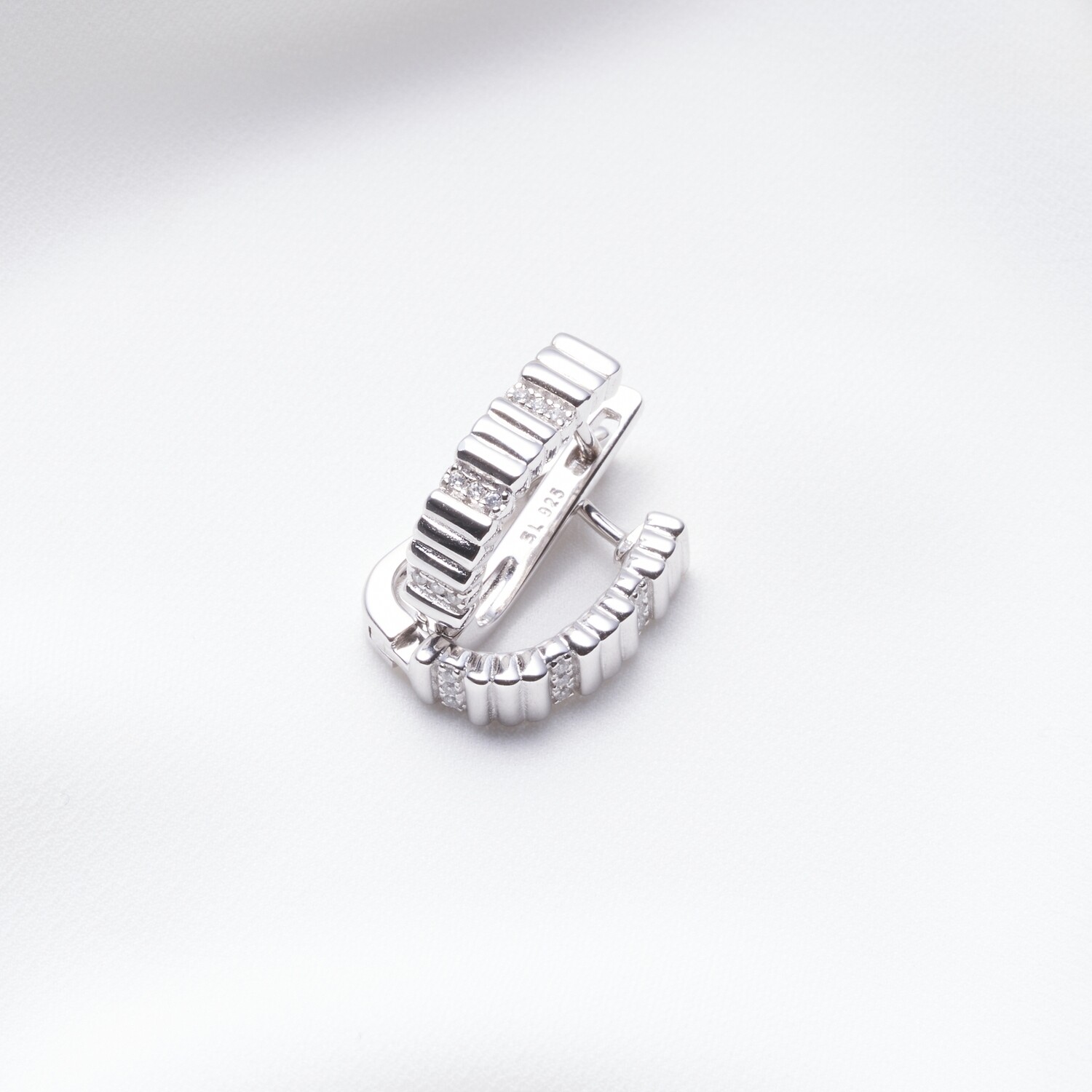 Rizrose Clip on earrings