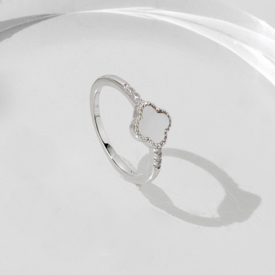 Eryssa Ring