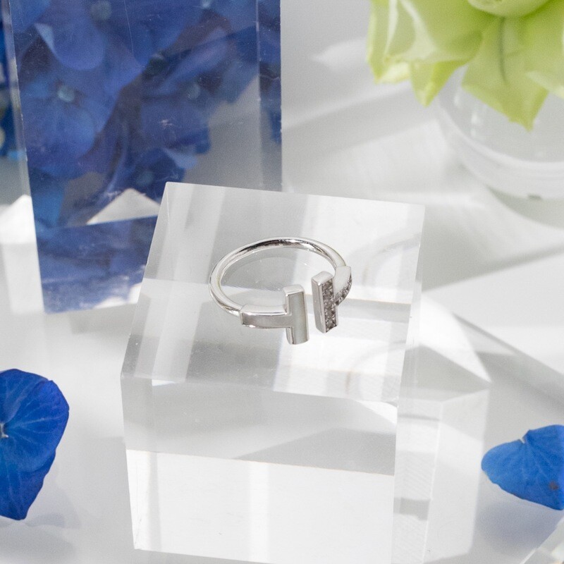 Qila Ring
