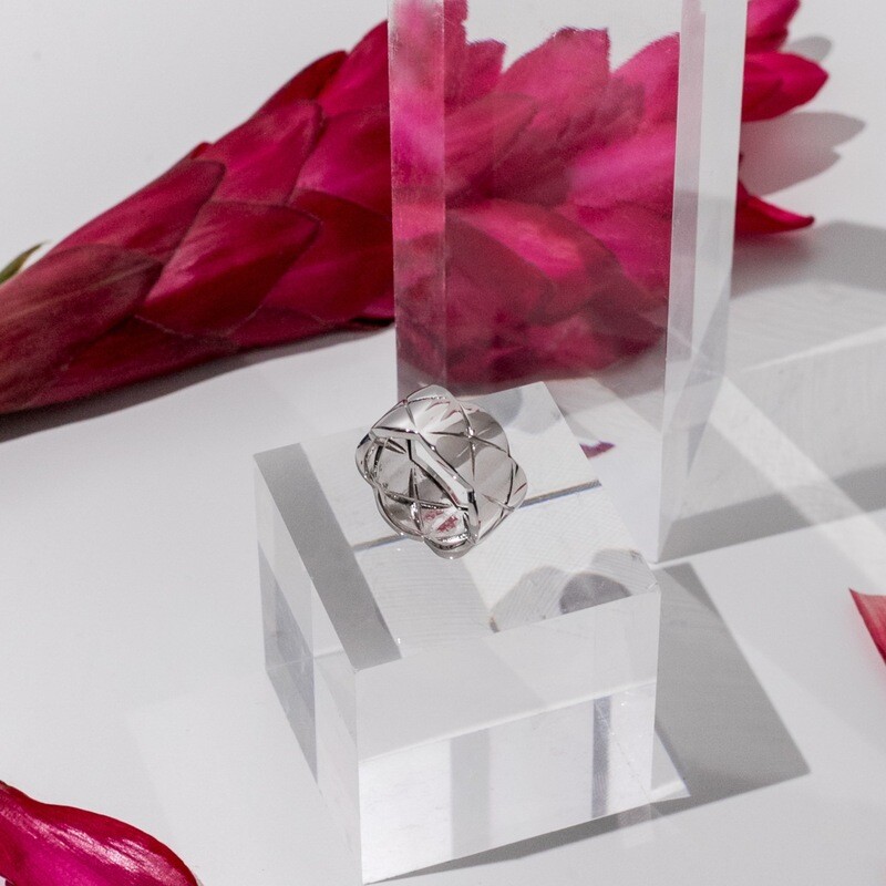 Ainee Ring White Gold