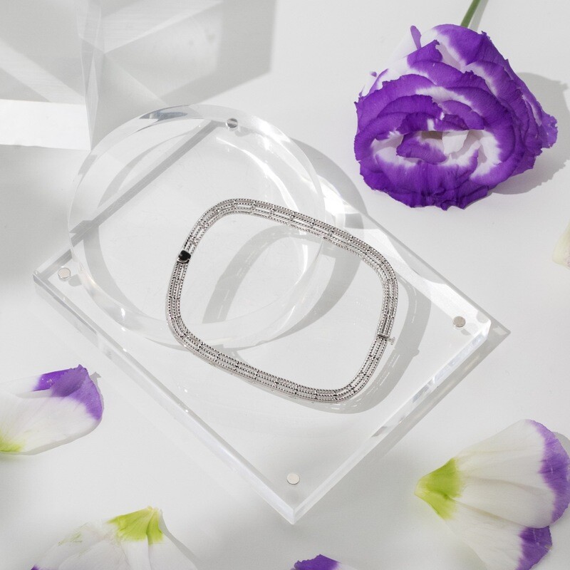 Zandra Bangle