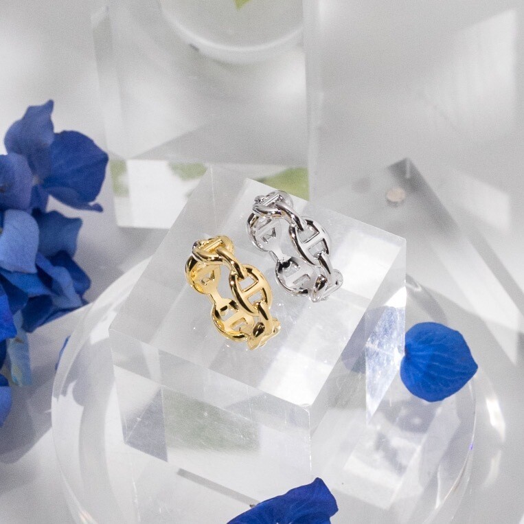 Liyana Ring Yellow Gold