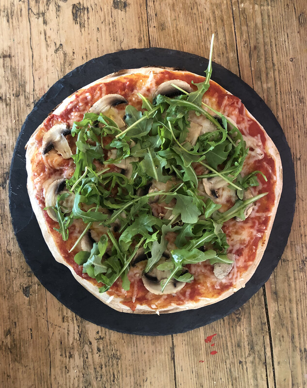 Mushroom & Wild Rocket Pizza - 12'' - VG