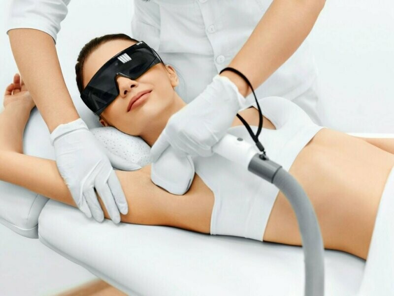 PACCHETTO 5 SEDUTE LASER DIODO BRACCIA PACCHETTO 5 SEDUTE LASER DIODO BRACCIA