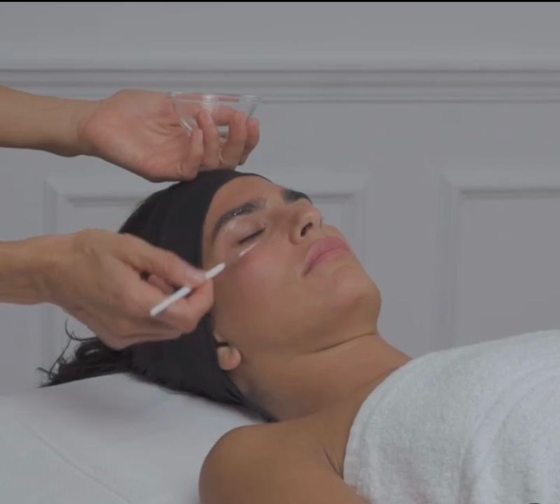 Pulizia viso + Trattamento viso 50% DI SCONTO Pulizia viso + Trattamento viso 50% DI SCONTO