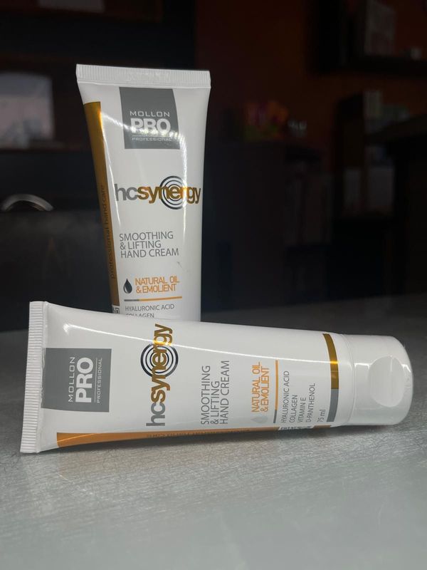 ​Mollon Pro Smoothing and Lifting Hand Cream
