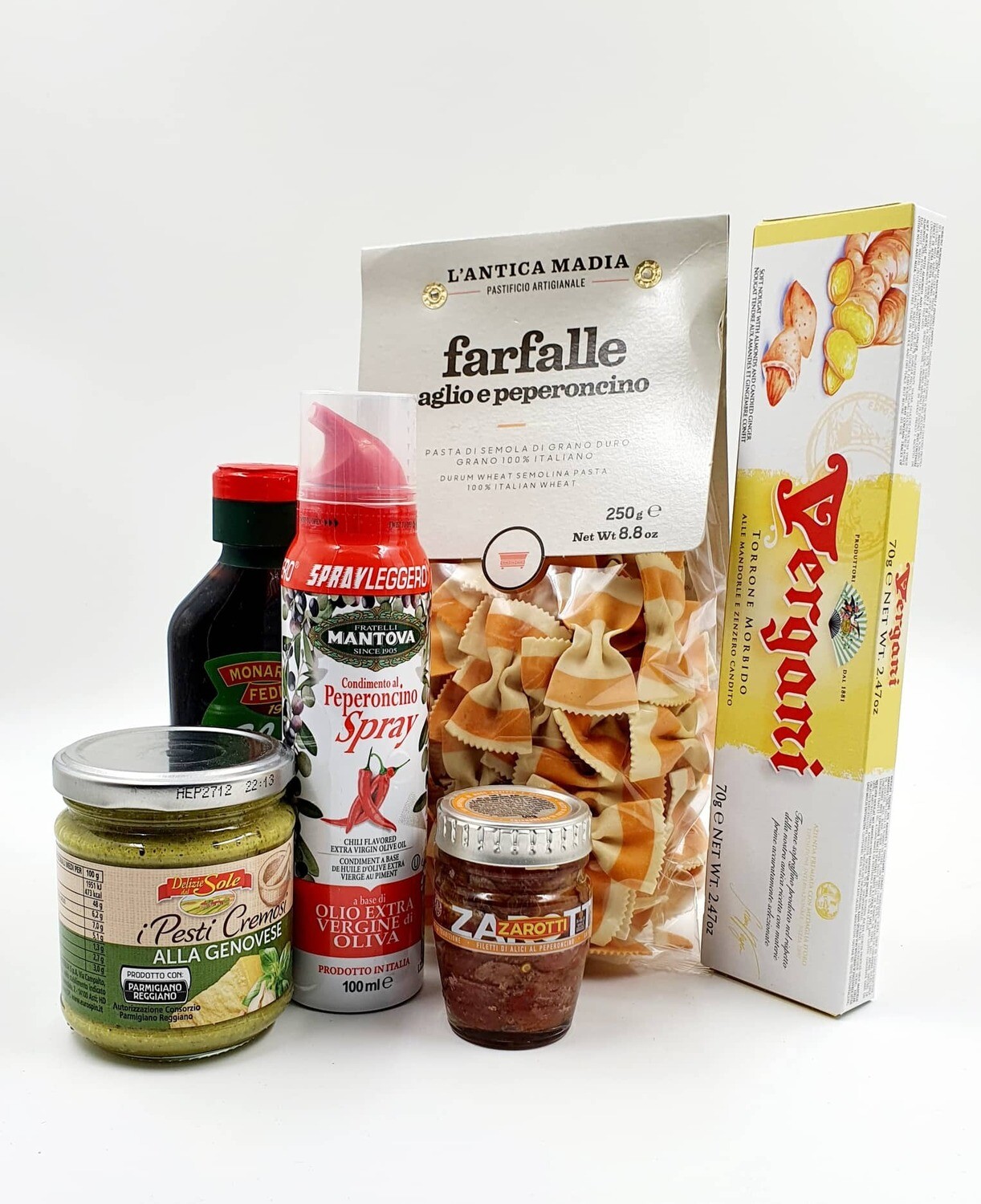 Dovanų rinkinys dėžutėje &#39;&#39;Farfalle&#39;&#39;