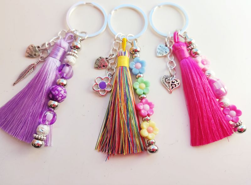 DIY boxje 3 sleutelhangers kleurrijk
