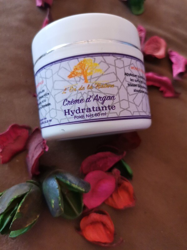 Moisturizing cream with argan oil