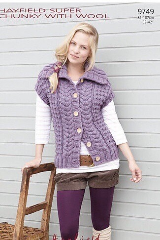 Hayfield Super Chunky Gilet 32-42 Inches 9749