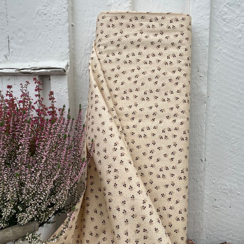 Småblommor Brun