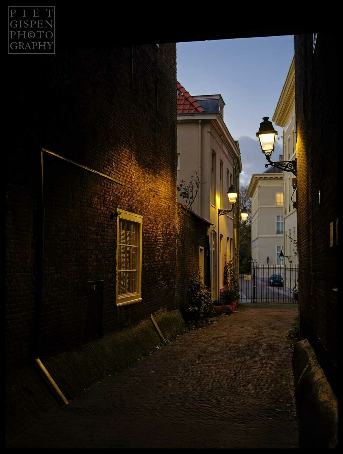 Molenstraat in de avond / Molenstraat in the evening