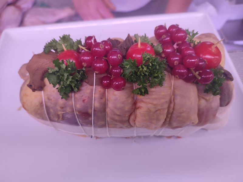 Rôti de pintade aux cèpes
