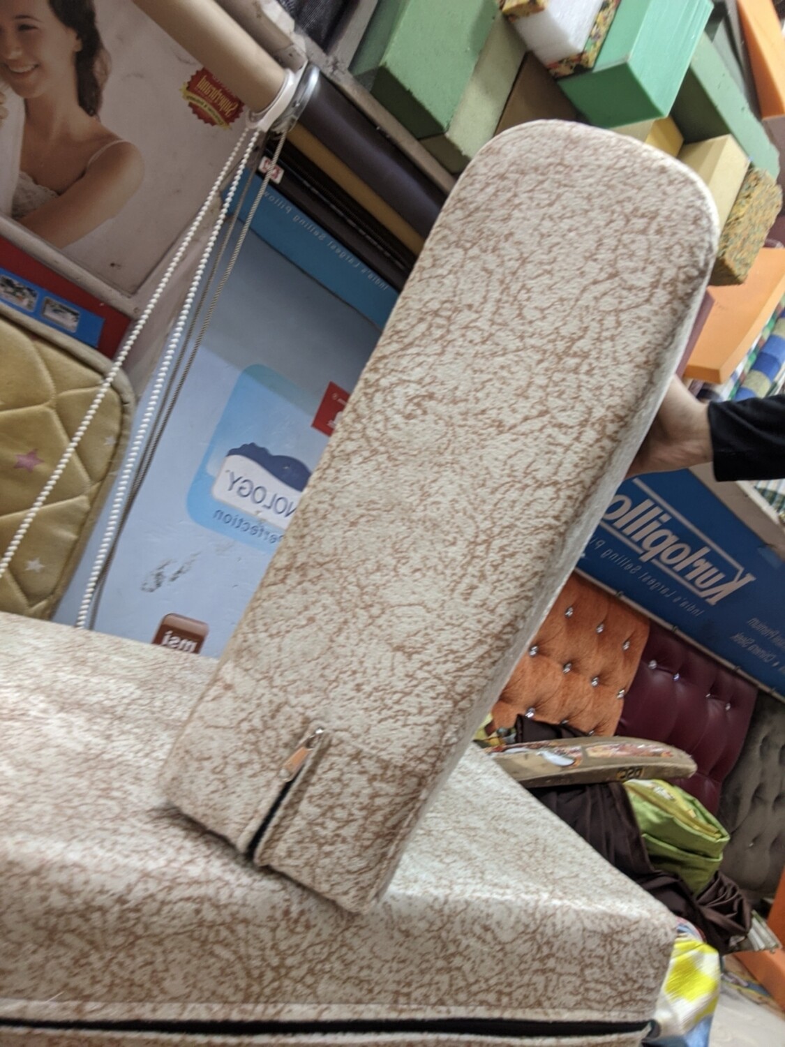 Sofa | cushion | headboard capsule 