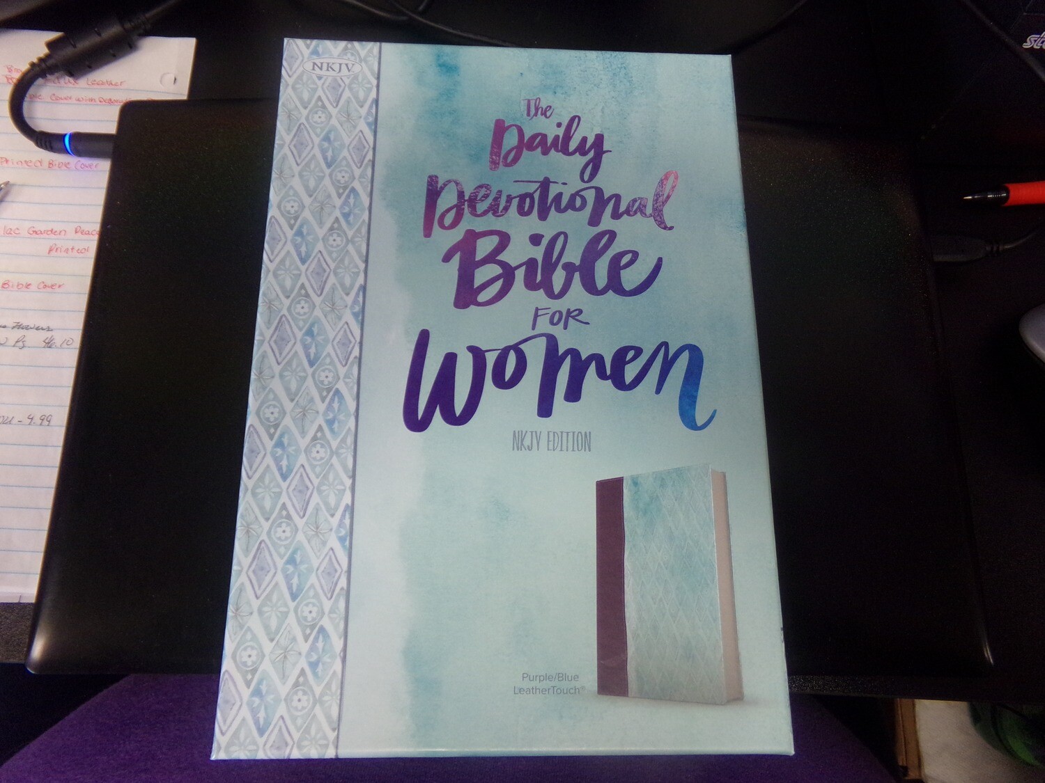 Daily Devotional Bible for Women