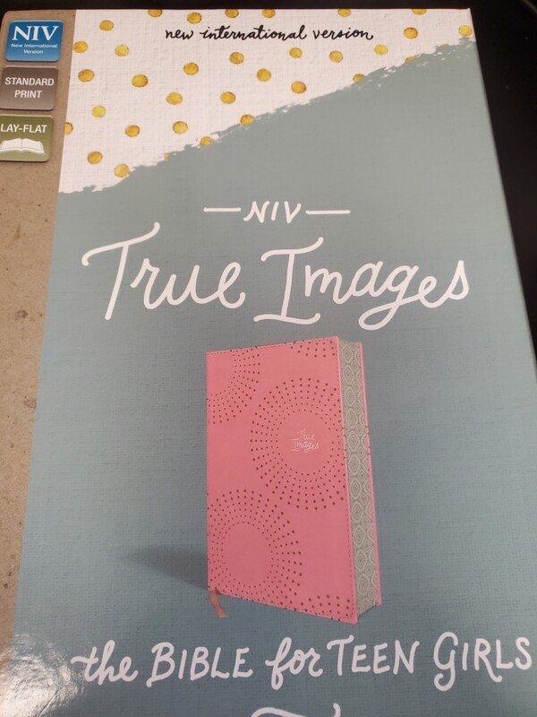 NIV True Images Bible for Teen Girls