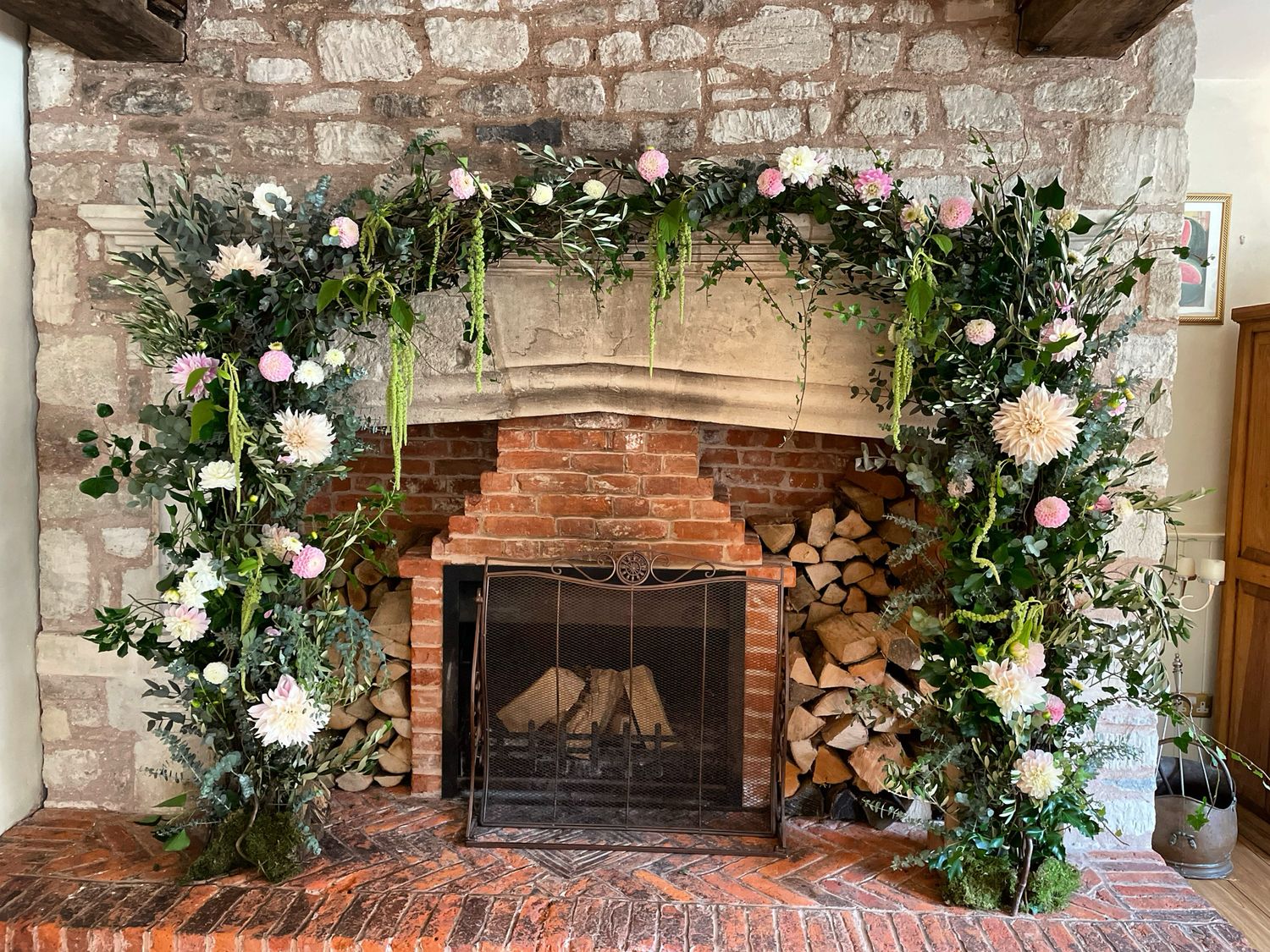 Floral Fireplace Design Workshop - 22nd March 2025, 11.30am - 2.30pm Moonraker Hotel.