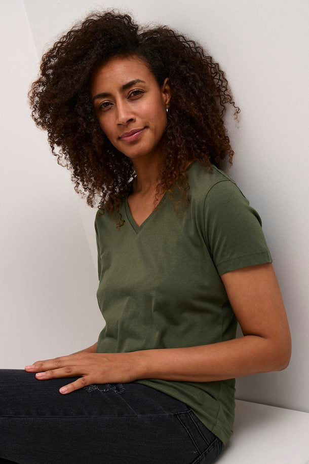 10604508 Kurzarmshirt mit V Ausschnitt khaki oliv CREAM