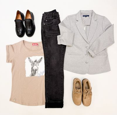 Jerseyblazer grey  melange, Jeans Janice RED BUTTON, Shirt Esel Moin DERBE, Lederloafer ITALIEN, veganer Schnürschuh MARTA