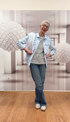 BW Mix Canvas Jacke bleu und Stripeshirt FRIEDA und FREDDIES, Streifen-Strickshirt DERBE, Jeans YAYA