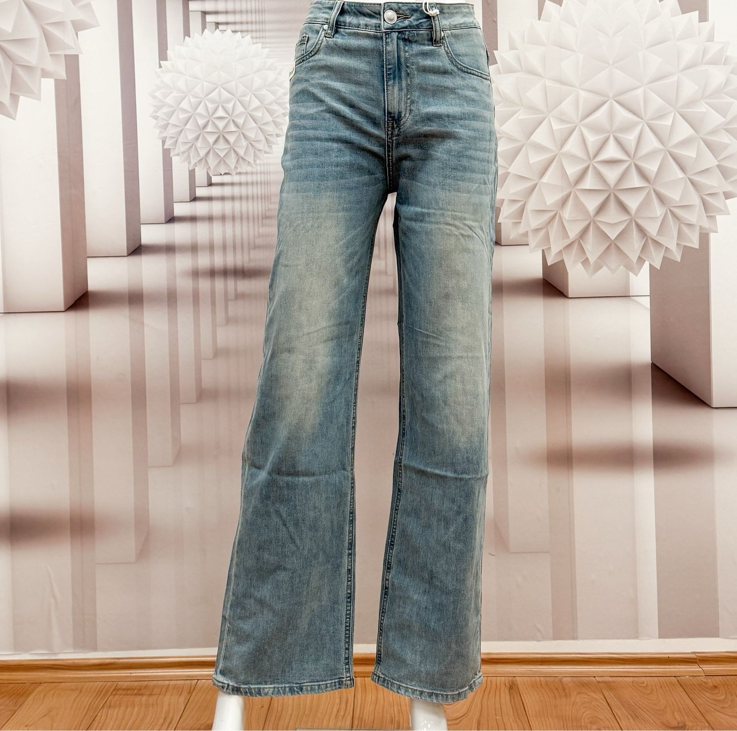 KYRA Sommerjeans straight Länge 32 , 200 light blue denim BLUE MONKEY- fällt normal aus