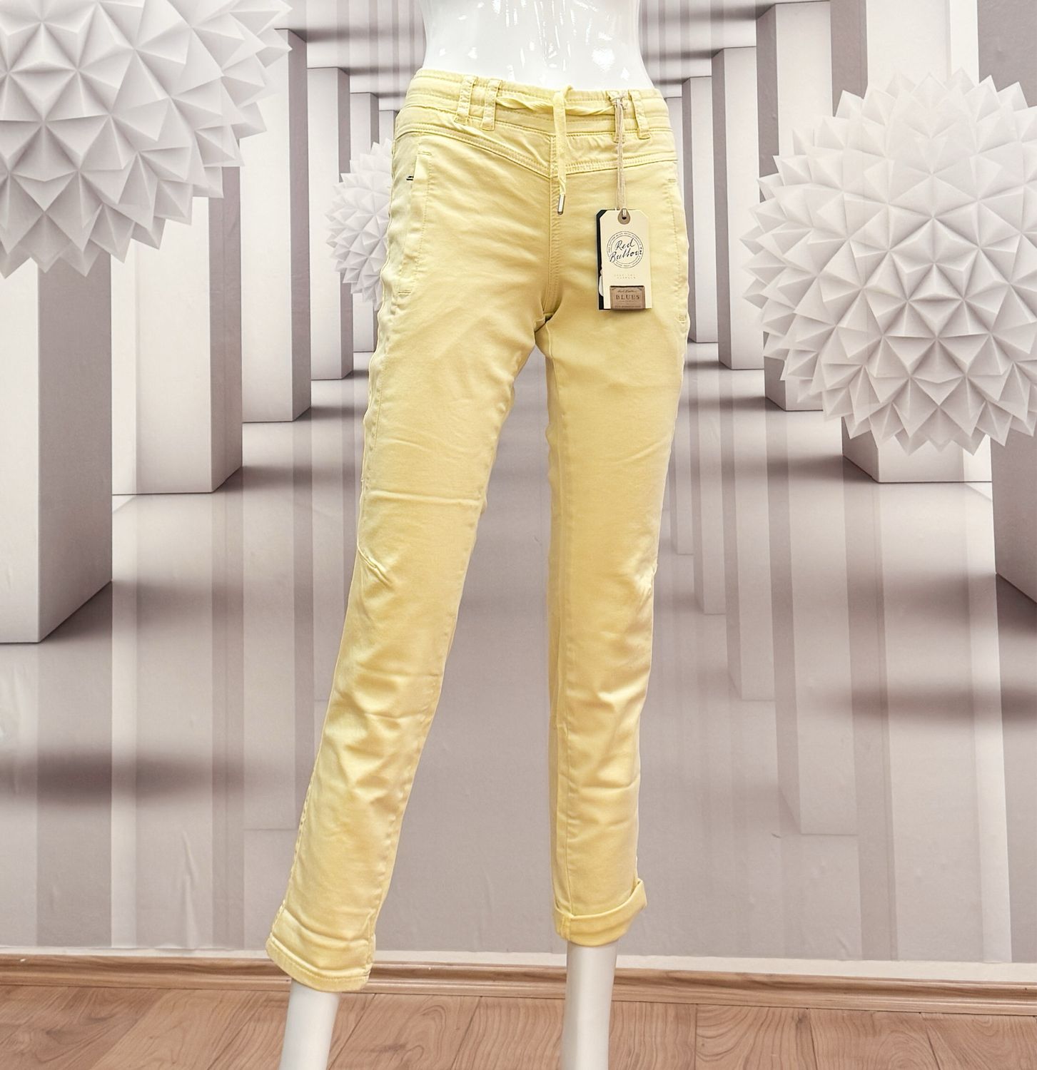 SRB4502 Tessy jog color lemon gelb 29 er Länge RED BUTTON