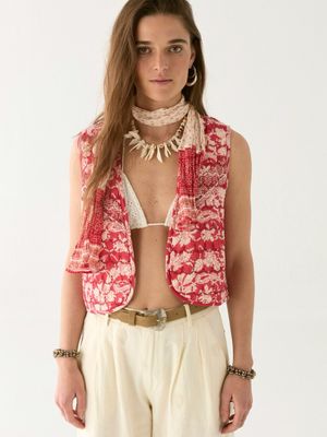 ULRIKKE Steppbolero rot/ offwhite MAISON HOTEL eine Größe größer bestellen ULRIKKE Steppbolero rot/ offwhite MAISON HOTEL eine Größe größer bestellen