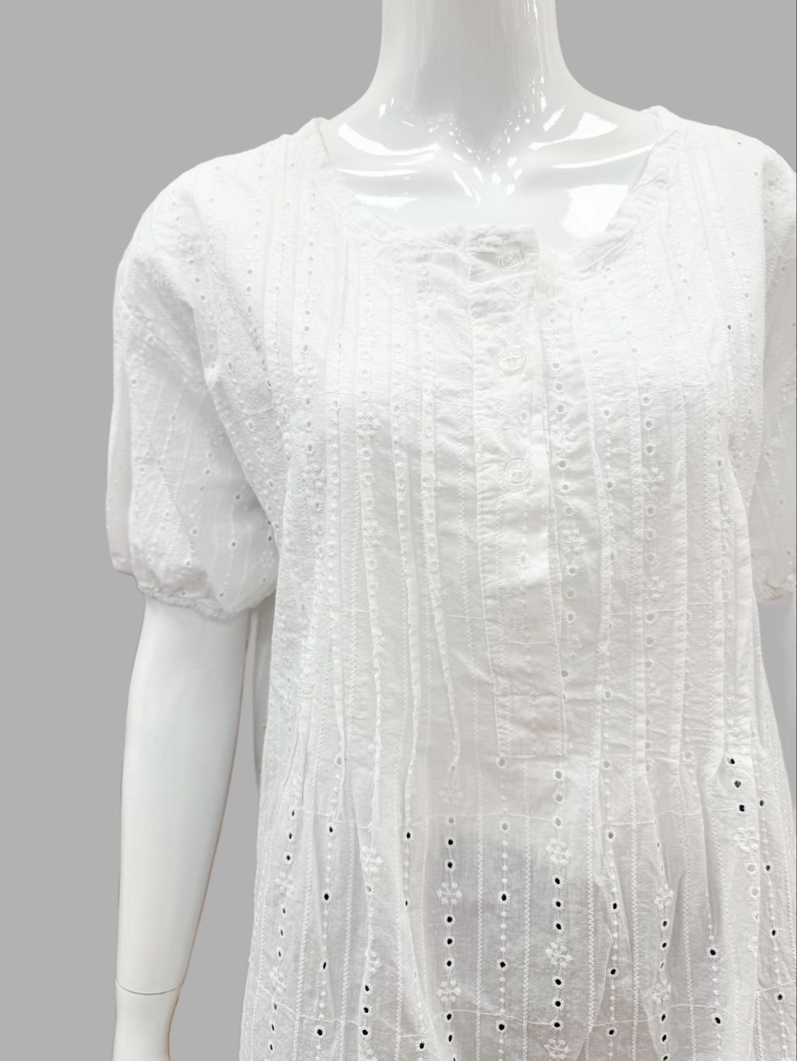 6987 süße Bluse mit Lochstickerei weiß MARTA DU CHATEAU