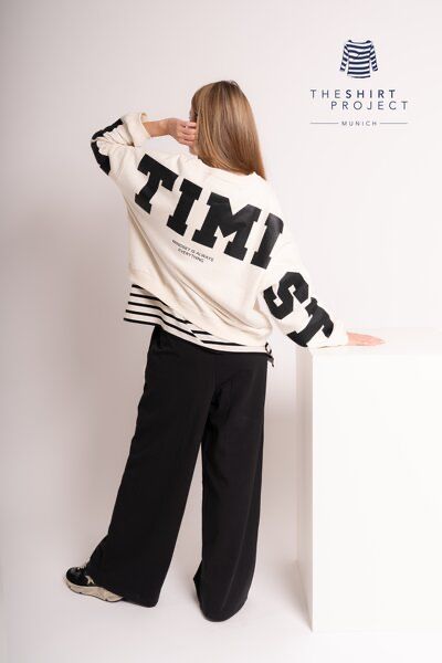51135/5 Sweater offwhite mit Schriftzug rückwärtig in black, oversize THE SHIRT PROJEKT- eine Größe kleiner kaufen!!!!