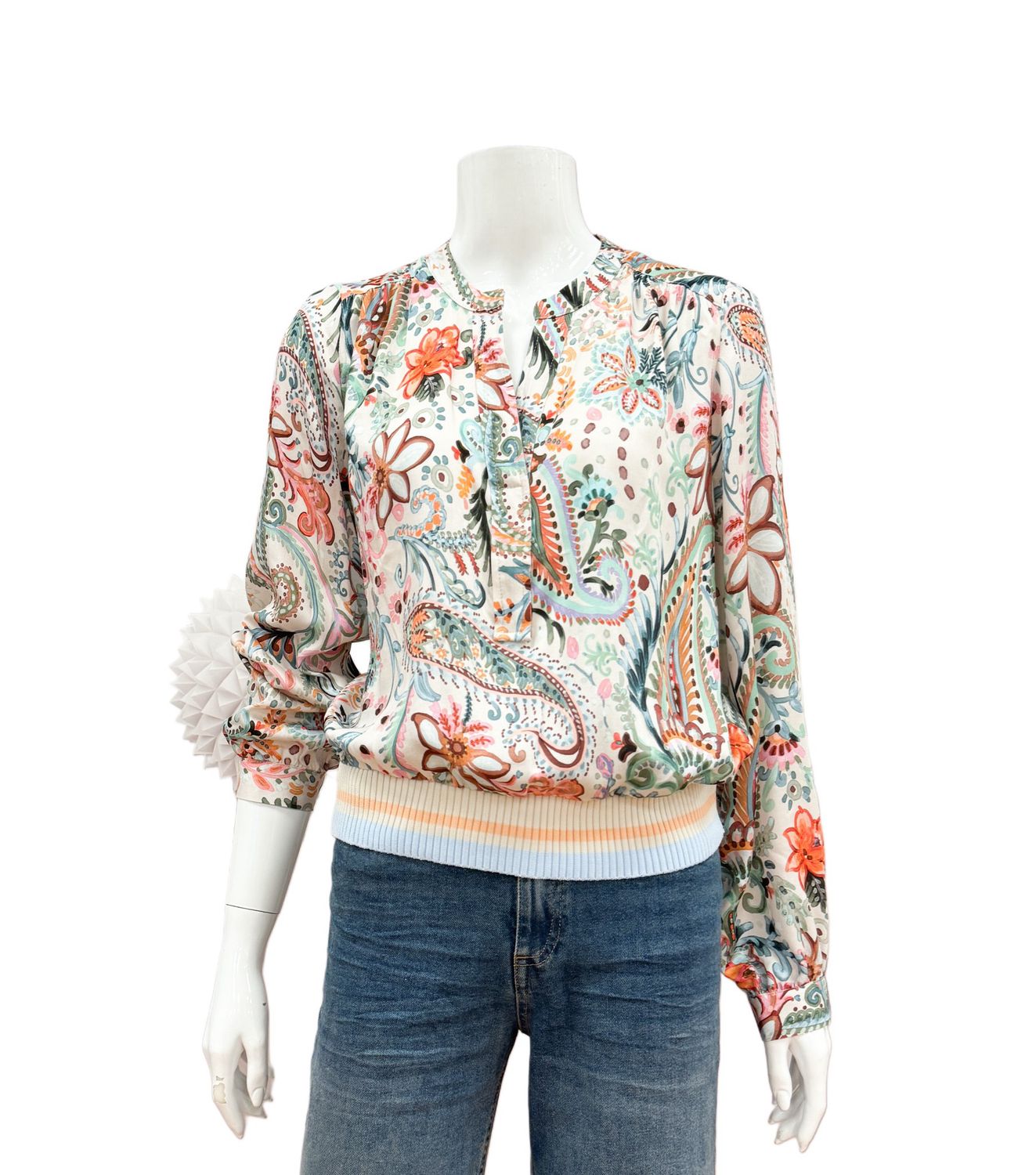 8657-157500-190 multi flower paisley Viscosebluse EMILY VAN DEN BERGH