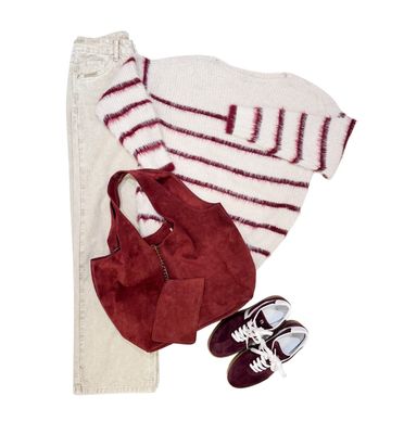Kuschel Stripe Pullover ecru barolo RED BUTTON, Wide leg Cordhose sand BLUE MONKEY, Wildledersneaker barolo BABOUCHE, Wildledershopper barolo ITALIEN