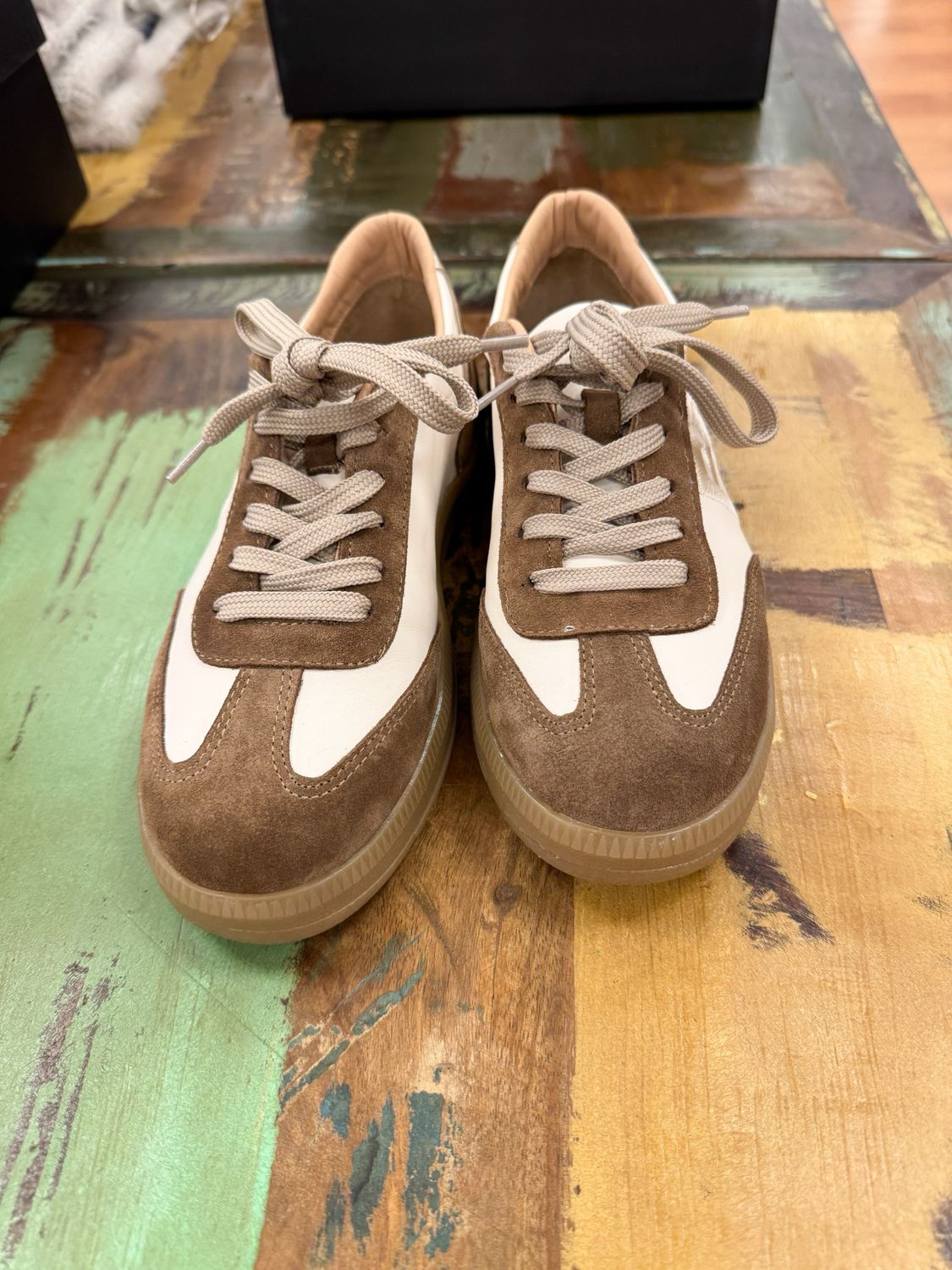 TORRA104 Wildleder/Ledersneaker rehbraun ecru gold BABOUCHE