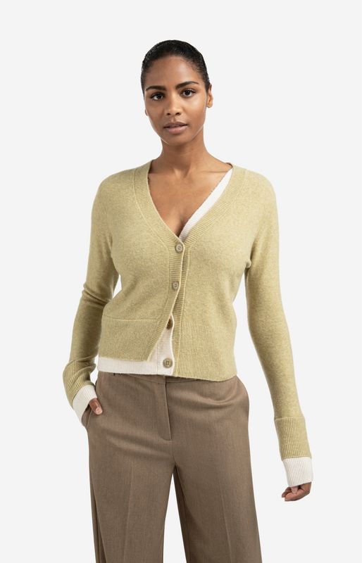 01-010118-505222 pale green melange Cardigan mit kontrastierenden Details und V-Ausschnitt YAYA
